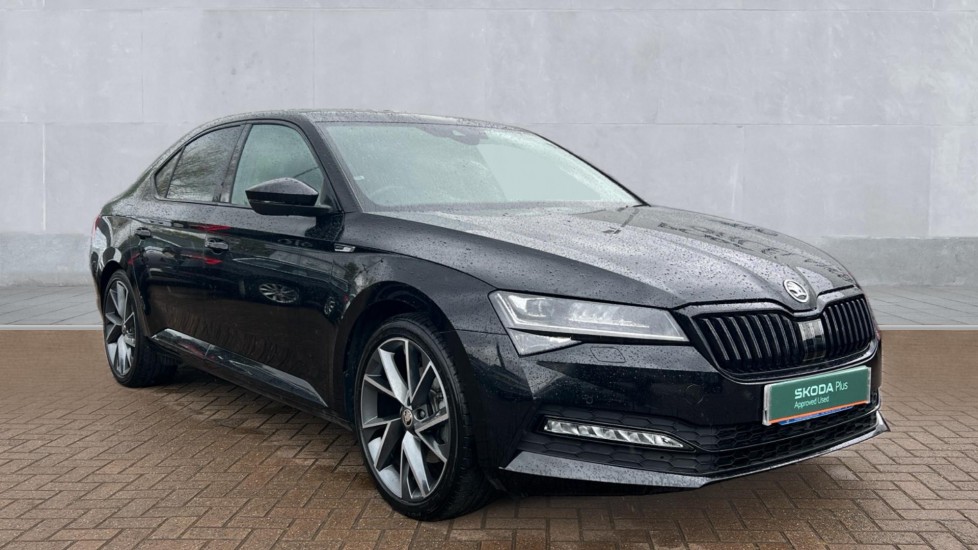 Main listing image - Skoda Superb