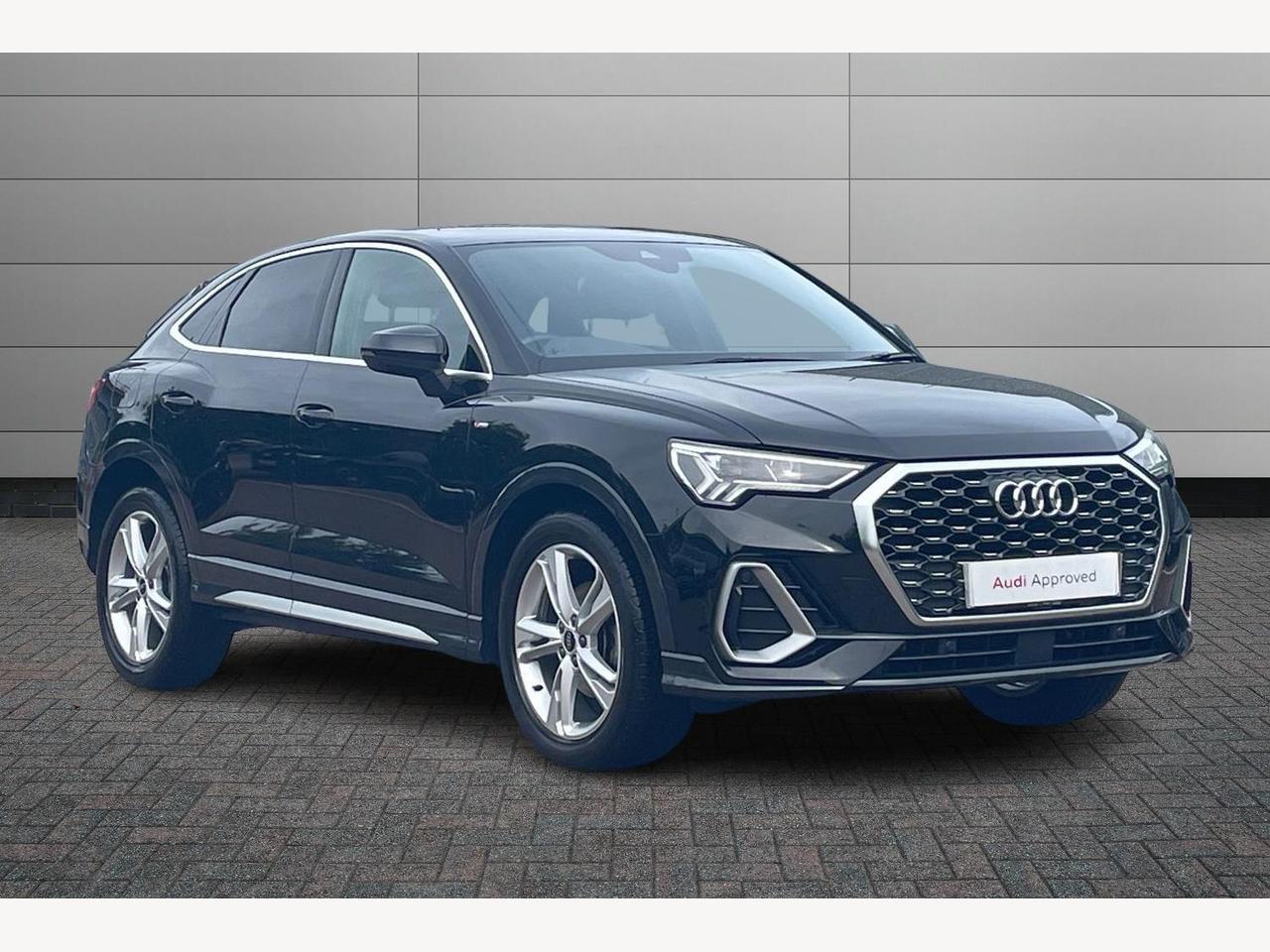 Main listing image - Audi Q3