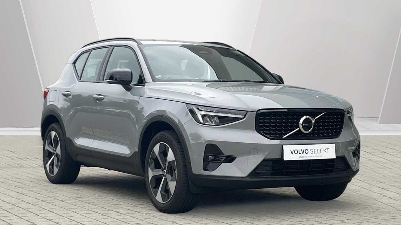 Main listing image - Volvo XC40