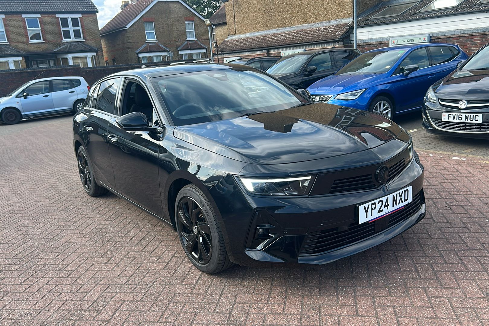 Main listing image - Vauxhall Astra