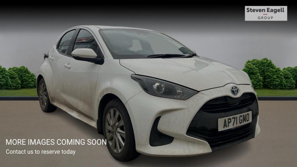 Main listing image - Toyota Yaris