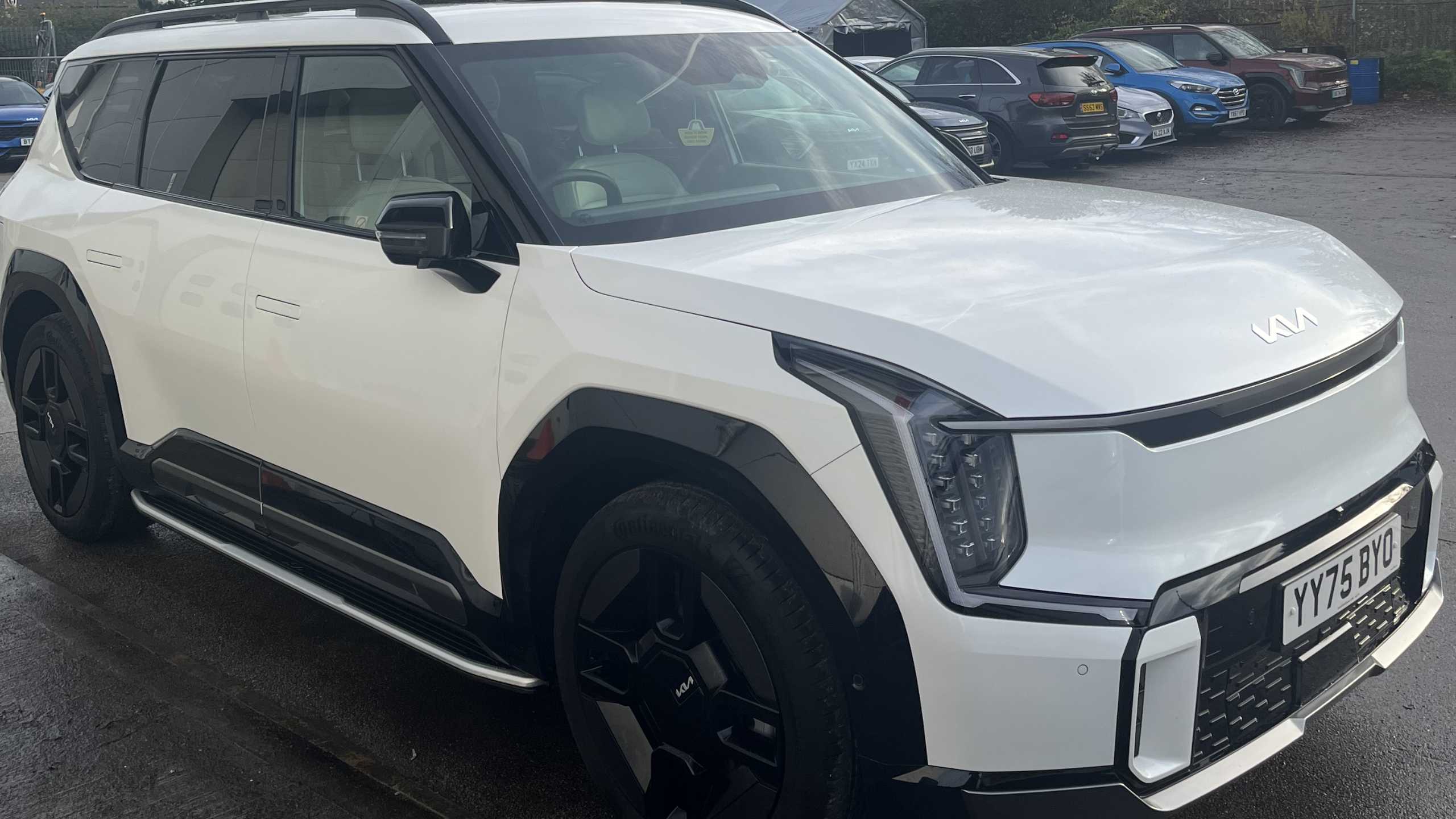 Main listing image - Kia EV9