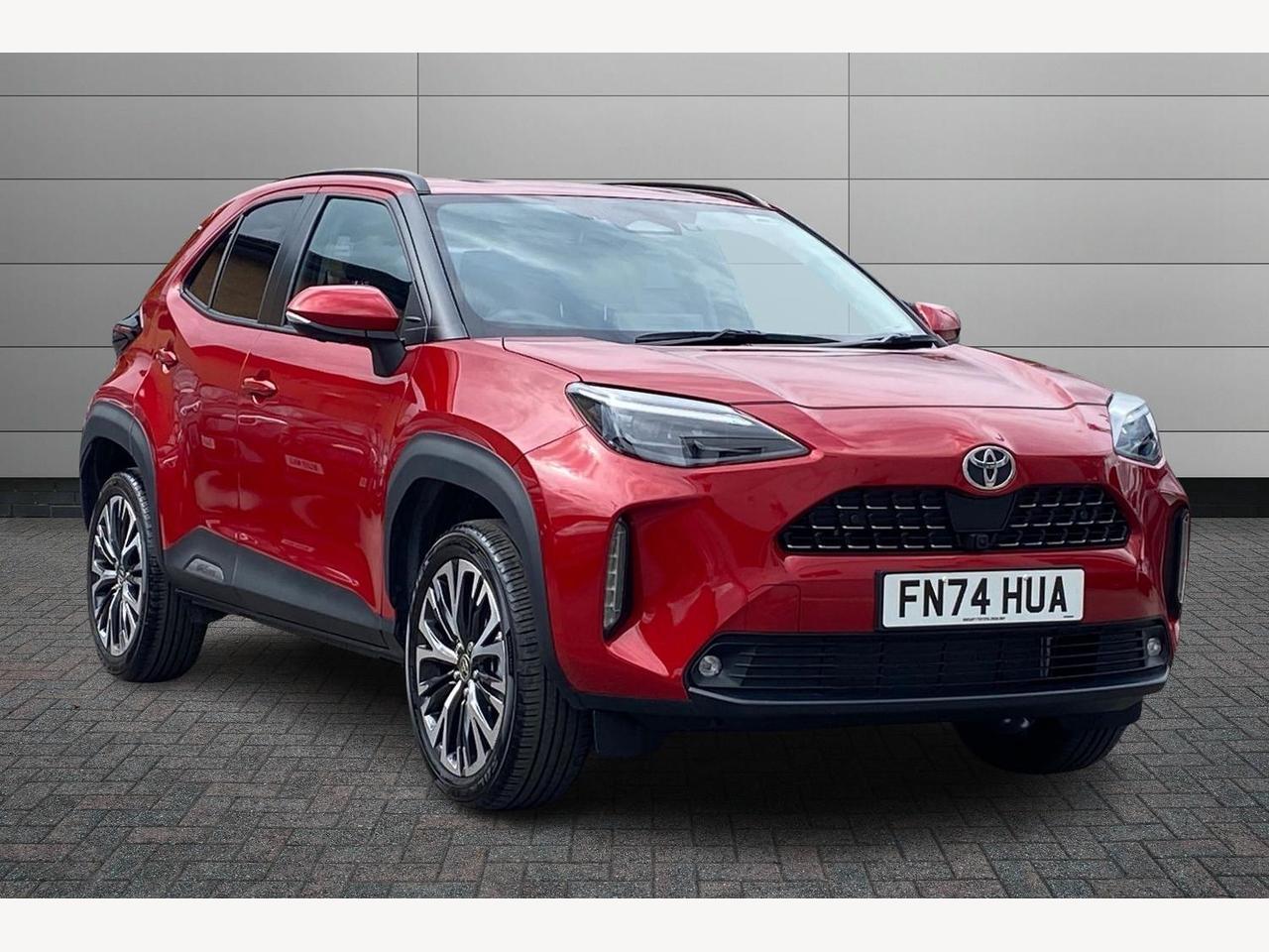 Main listing image - Toyota Yaris Cross