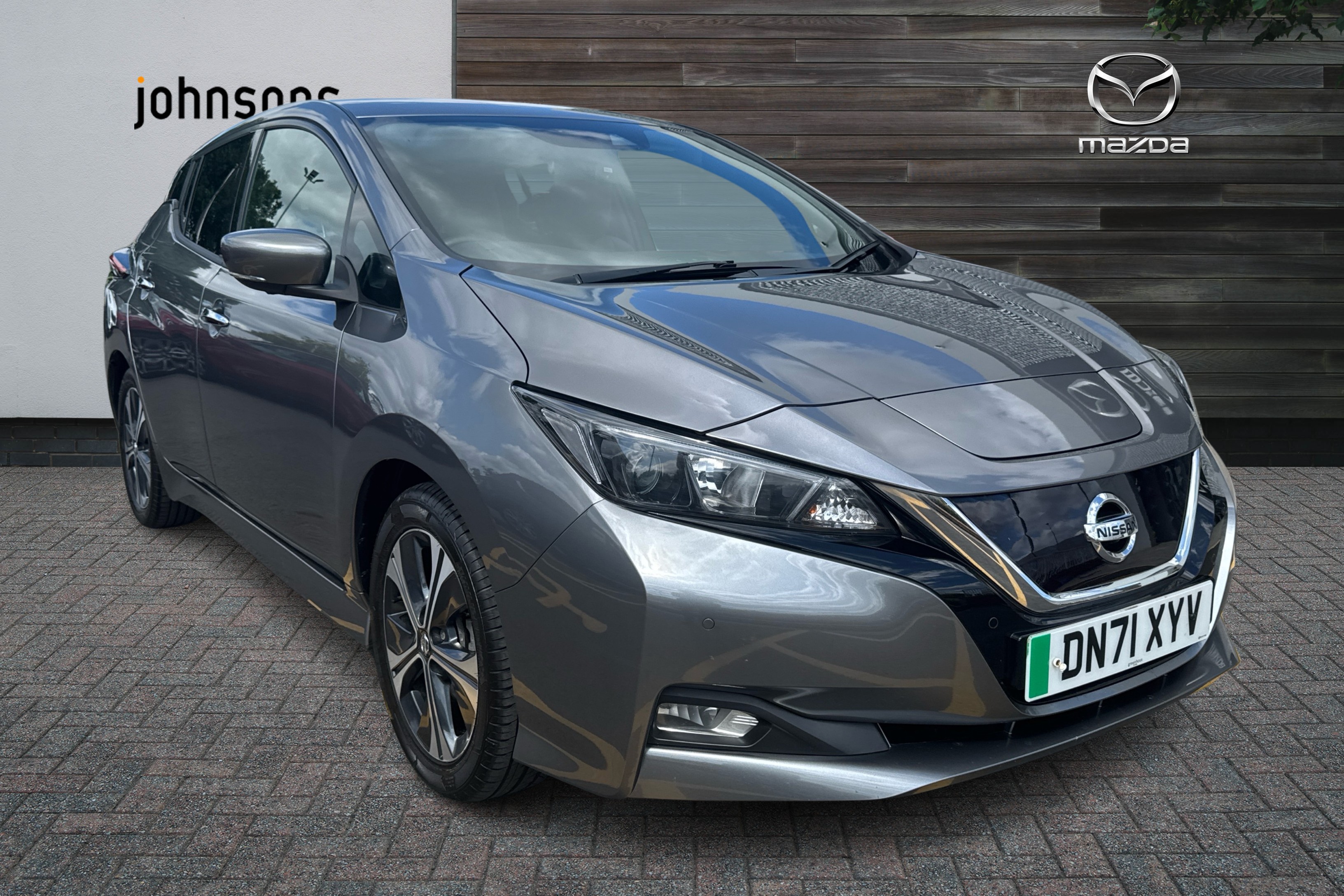 Main listing image - Nissan Leaf