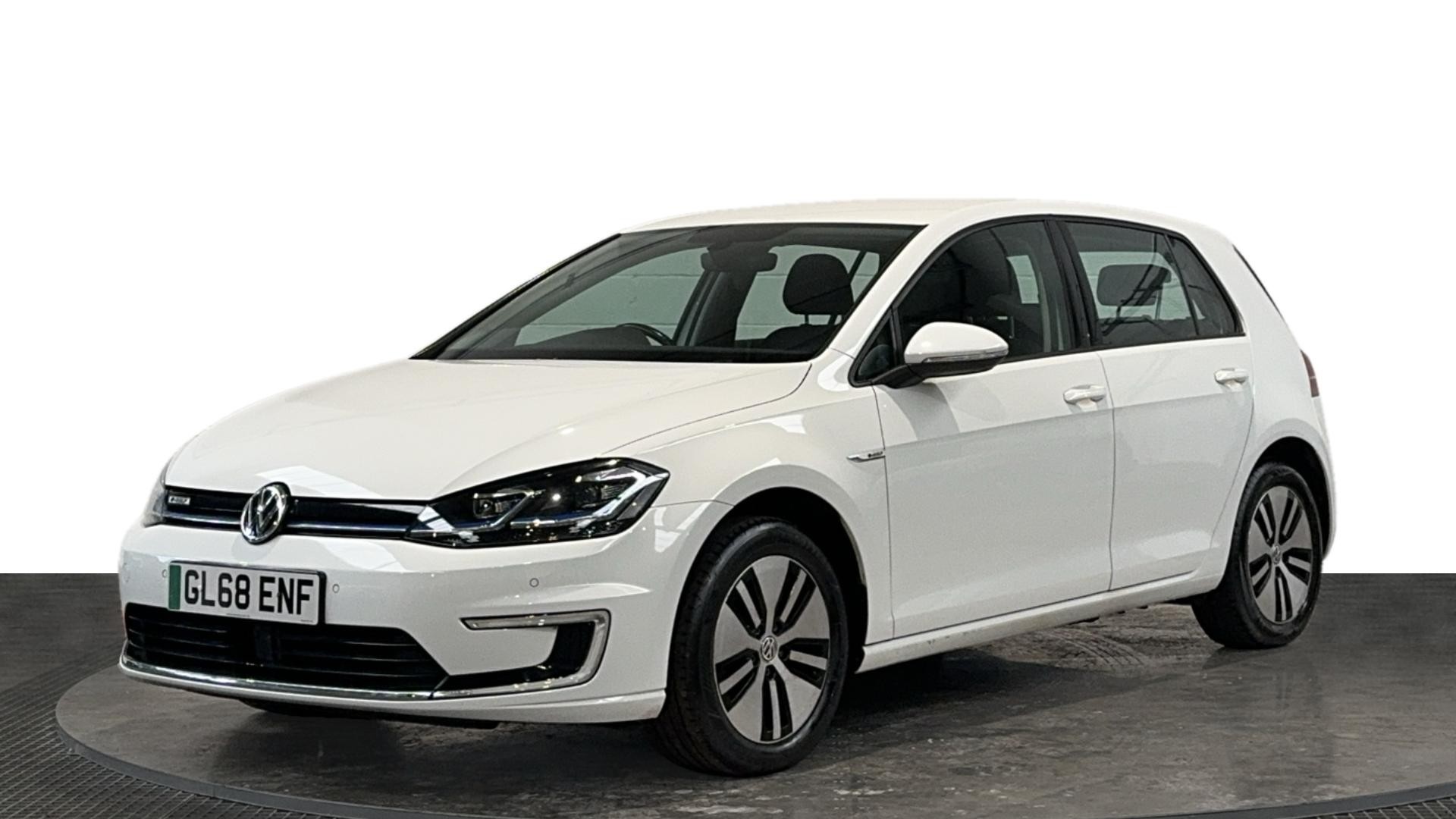 Main listing image - Volkswagen e-Golf