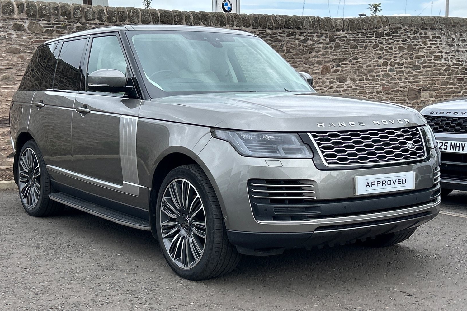 Main listing image - Land Rover Range Rover