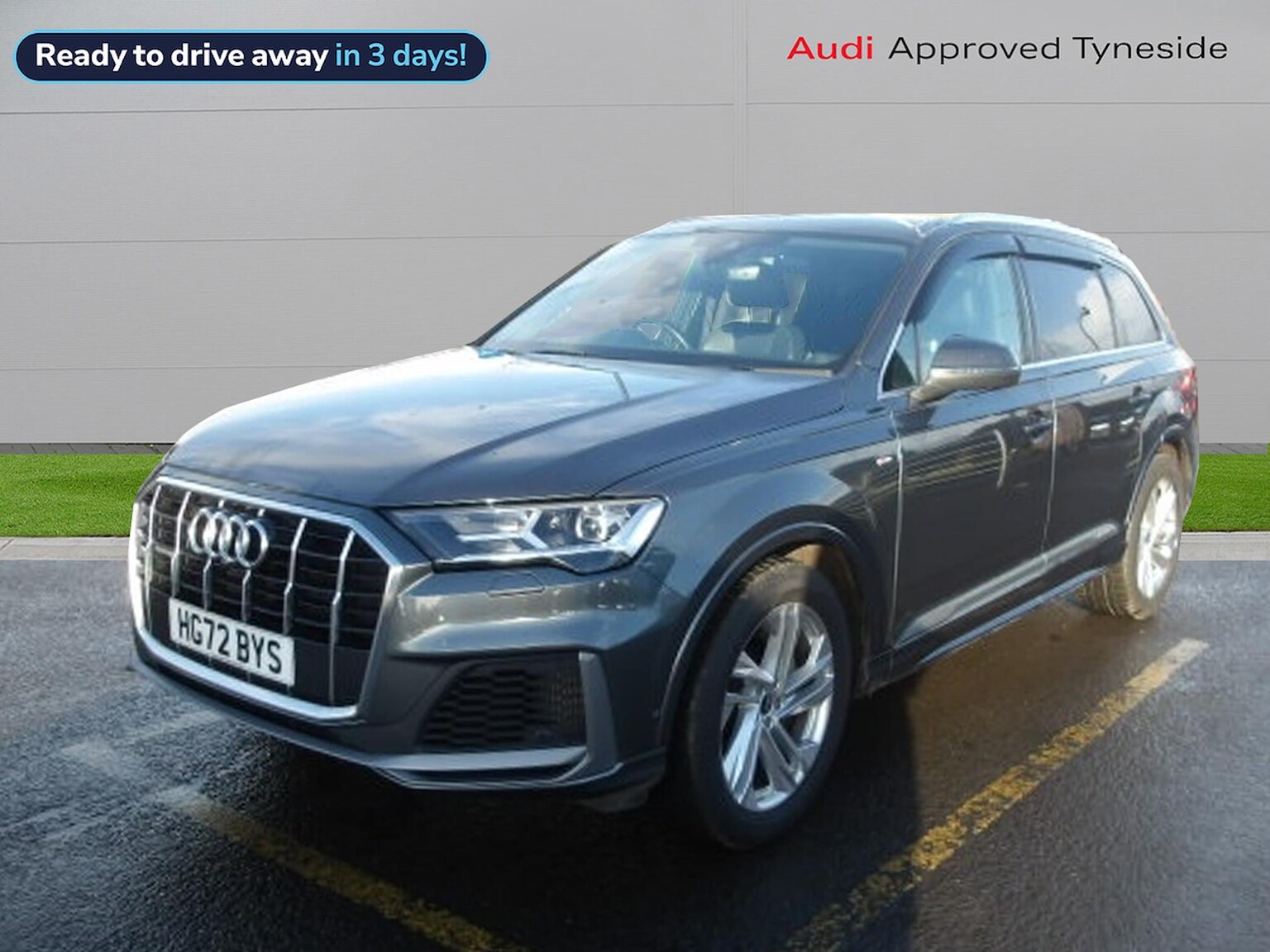 Main listing image - Audi Q7