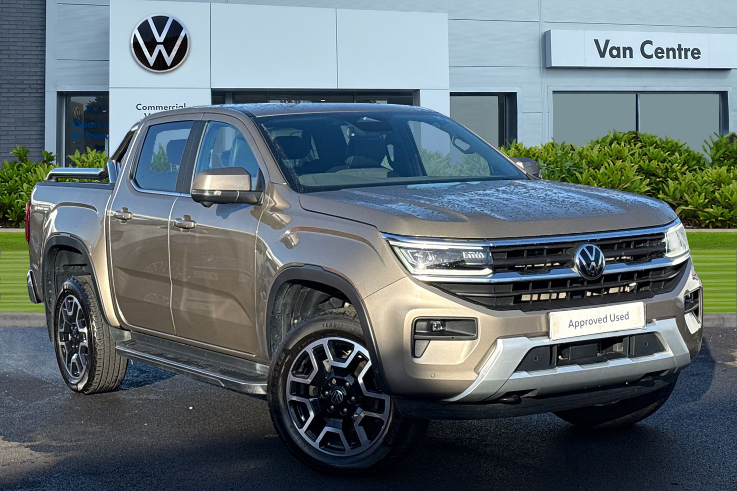Main listing image - Volkswagen Amarok