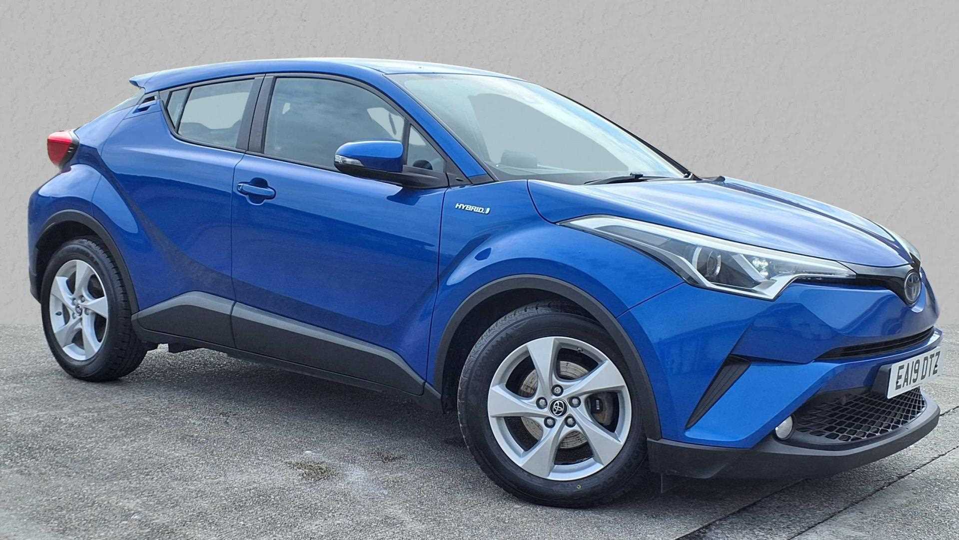 Main listing image - Toyota C-HR
