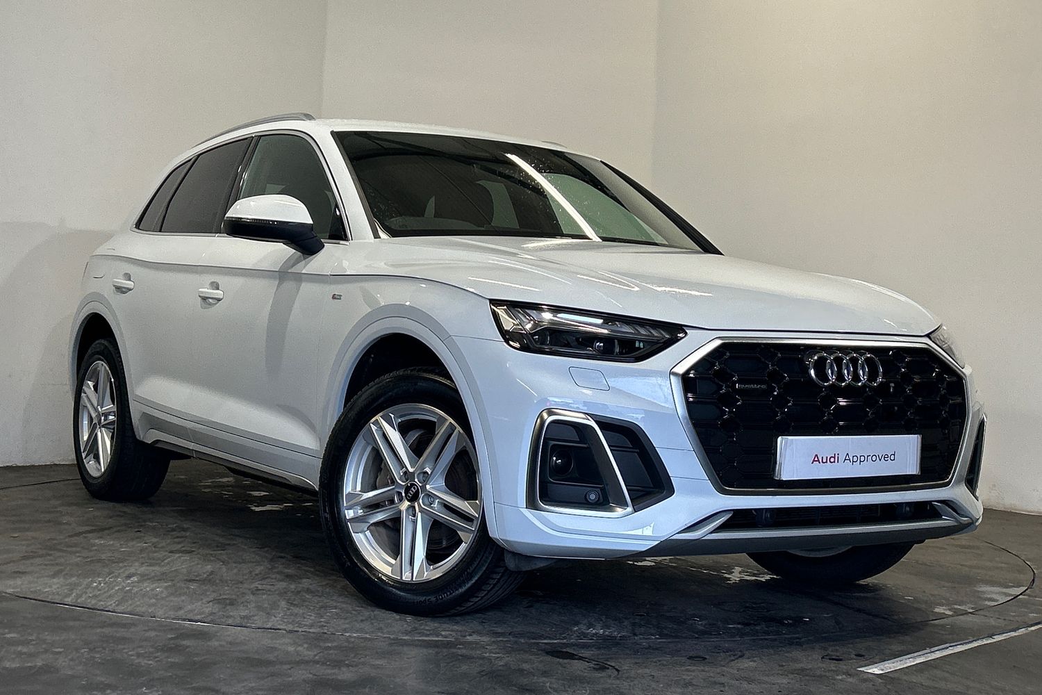 Main listing image - Audi Q5