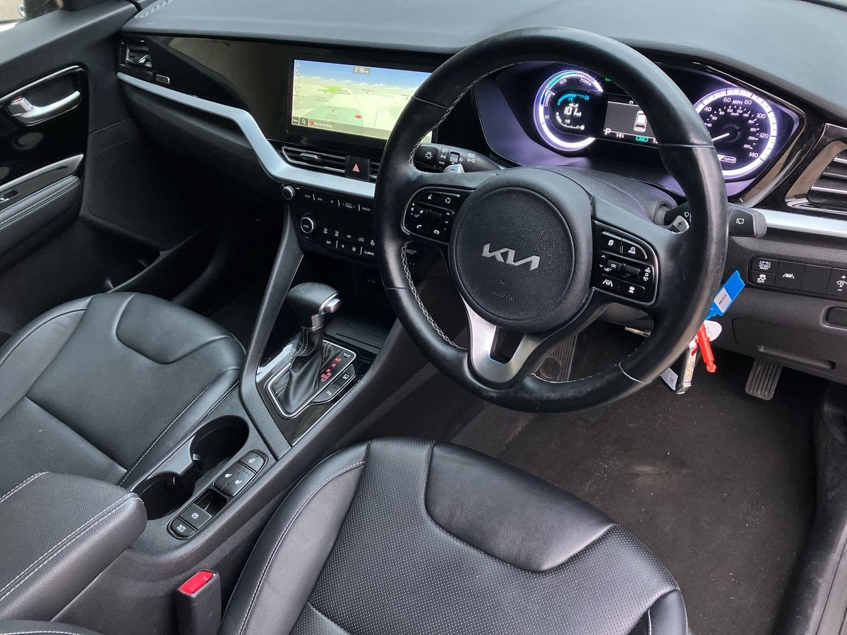 Main listing image - Kia Niro