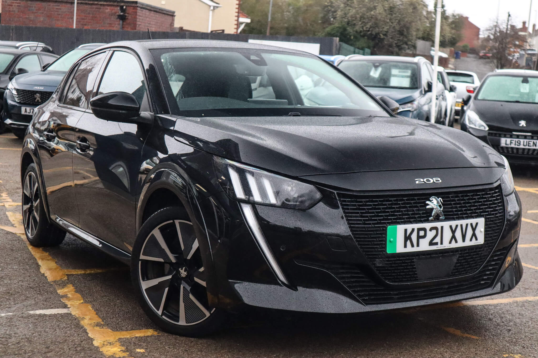 Main listing image - Peugeot e-208