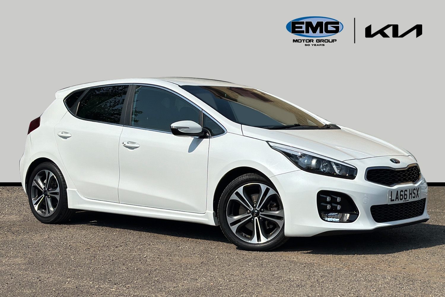 Main listing image - Kia Ceed