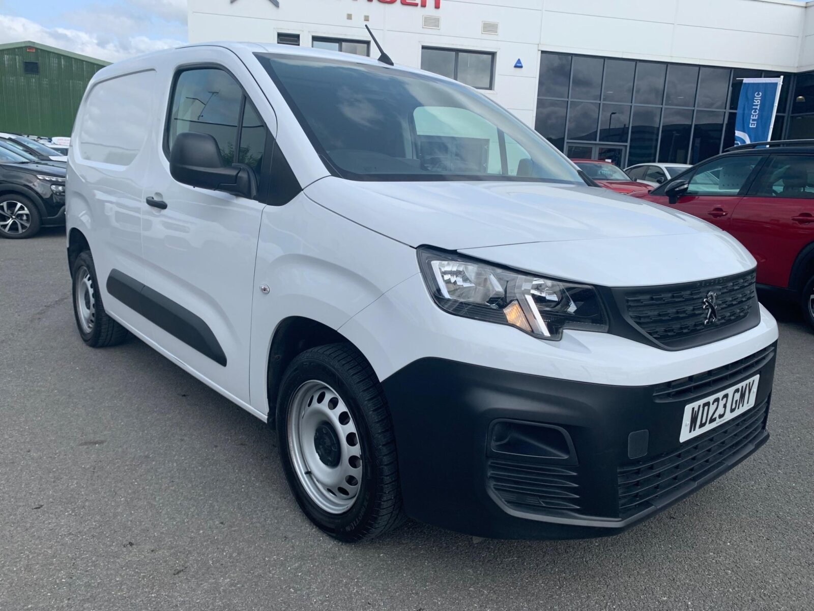 Main listing image - Peugeot Partner