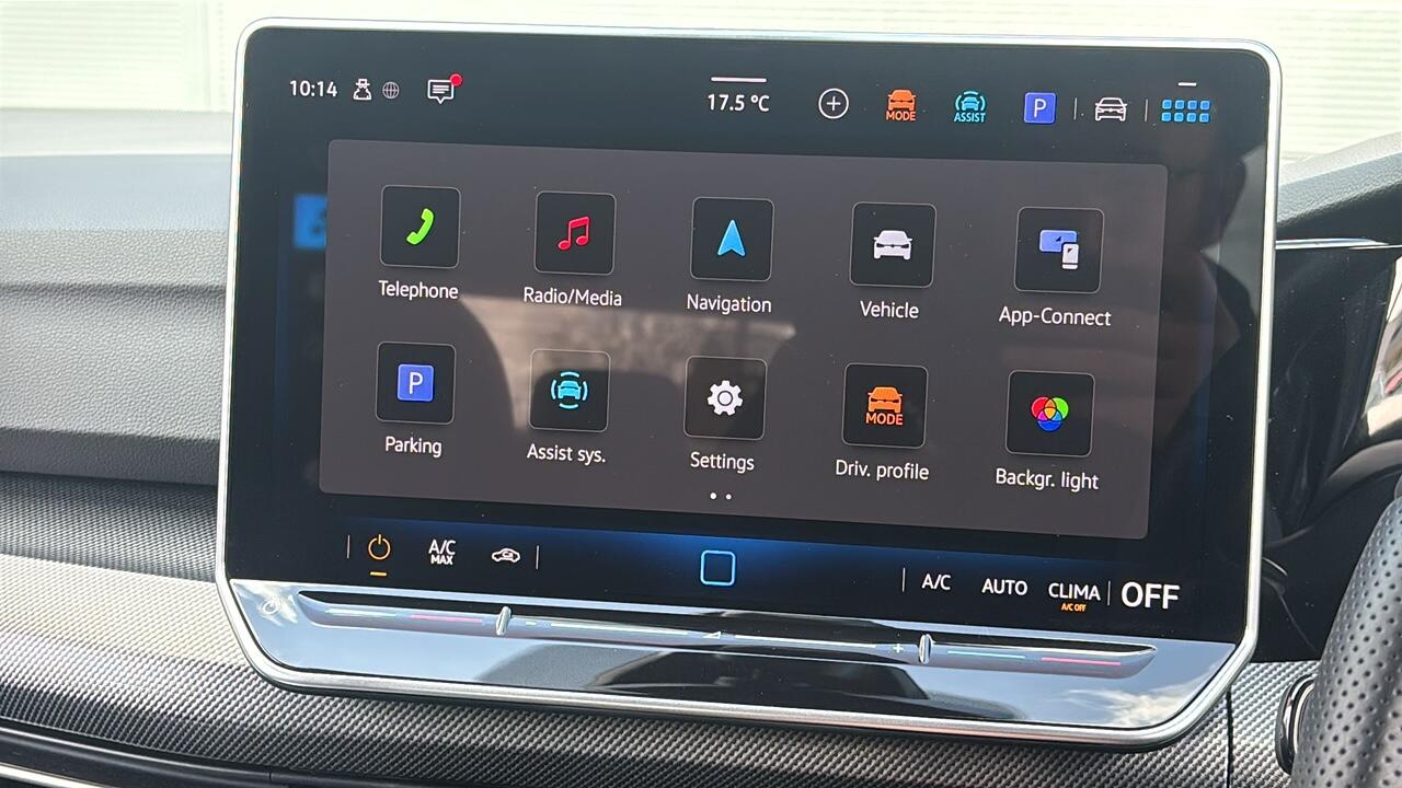 Main listing image - Volkswagen Golf