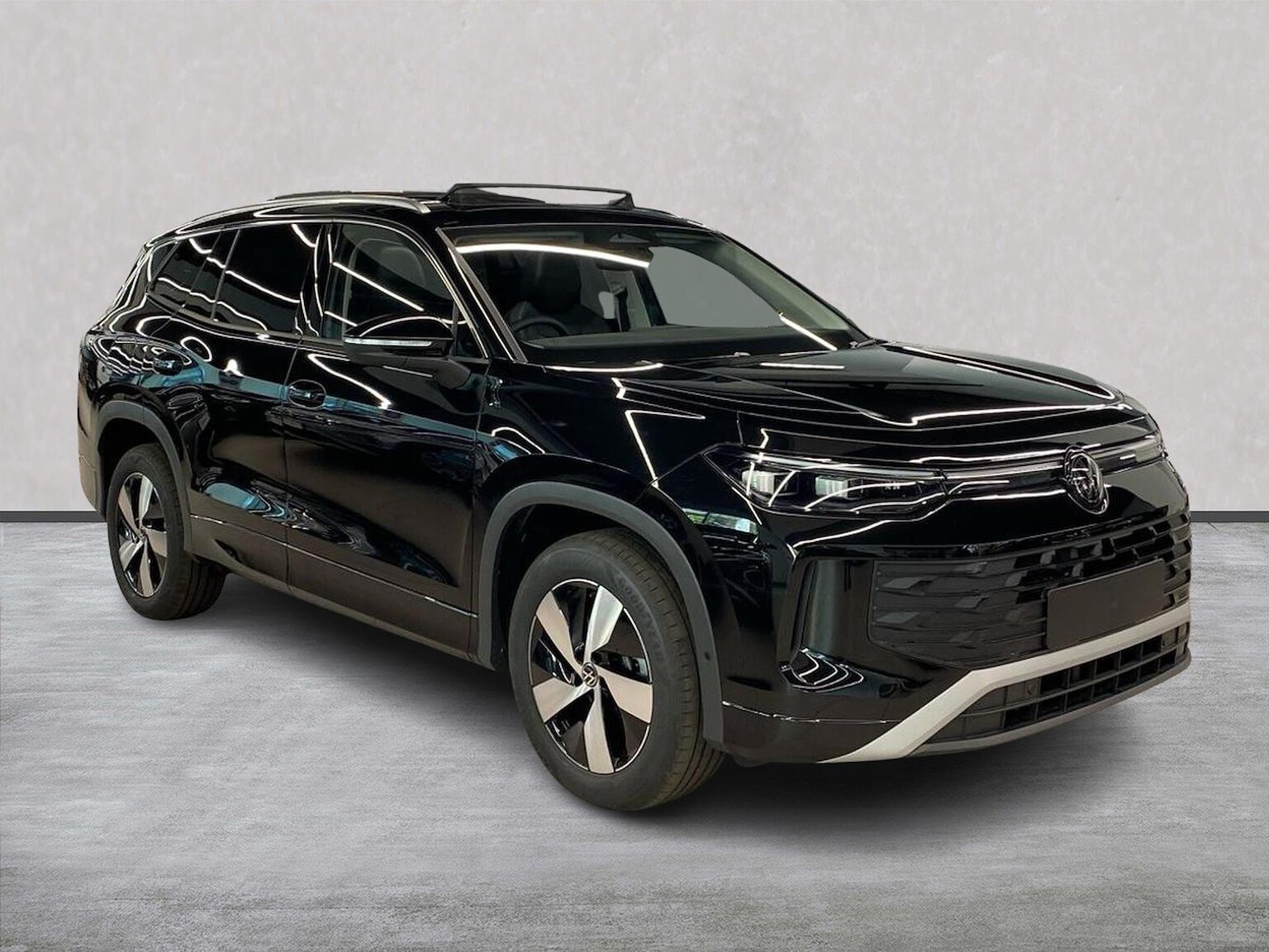 Main listing image - Volkswagen Tayron