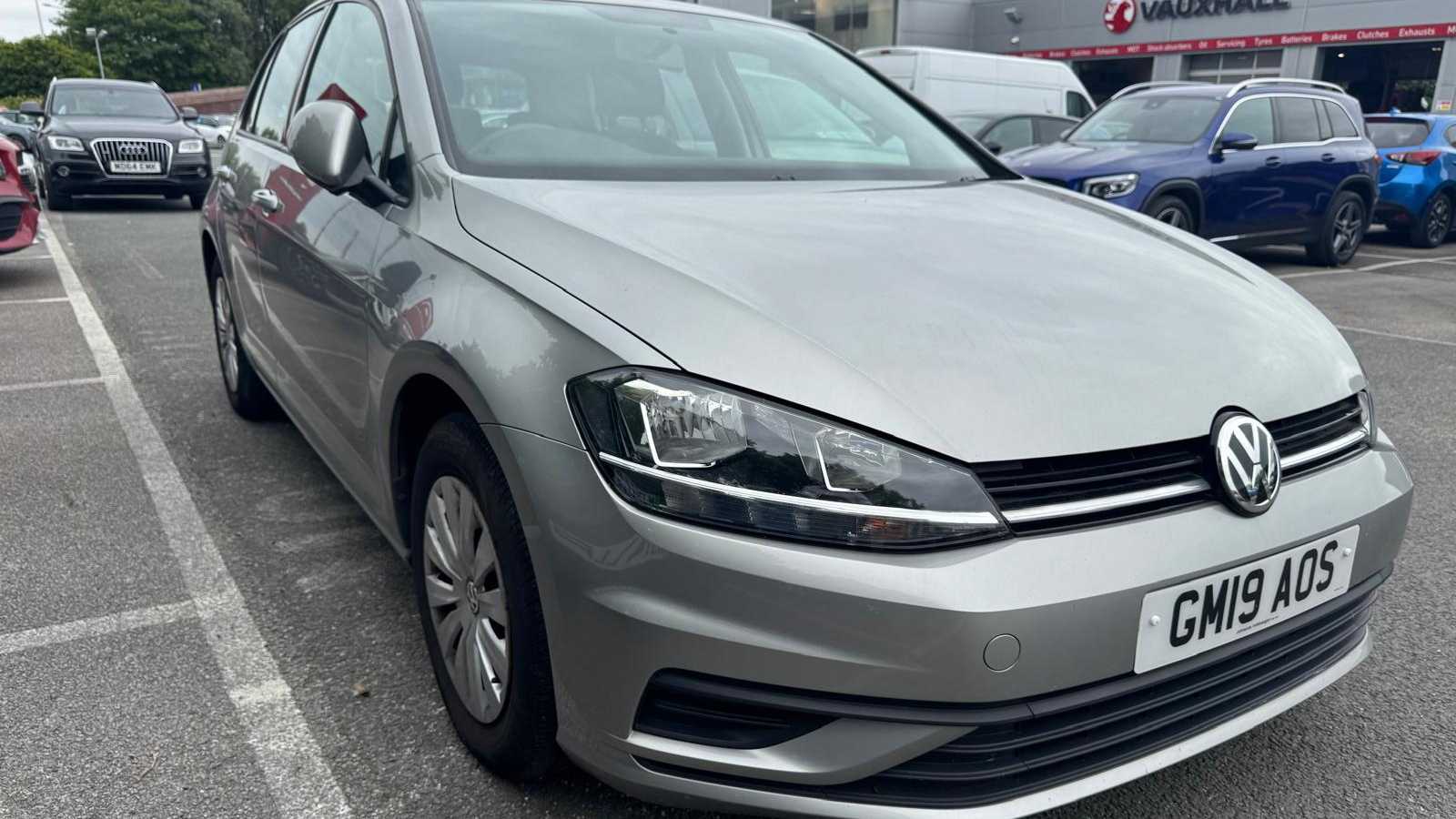 Main listing image - Volkswagen Golf