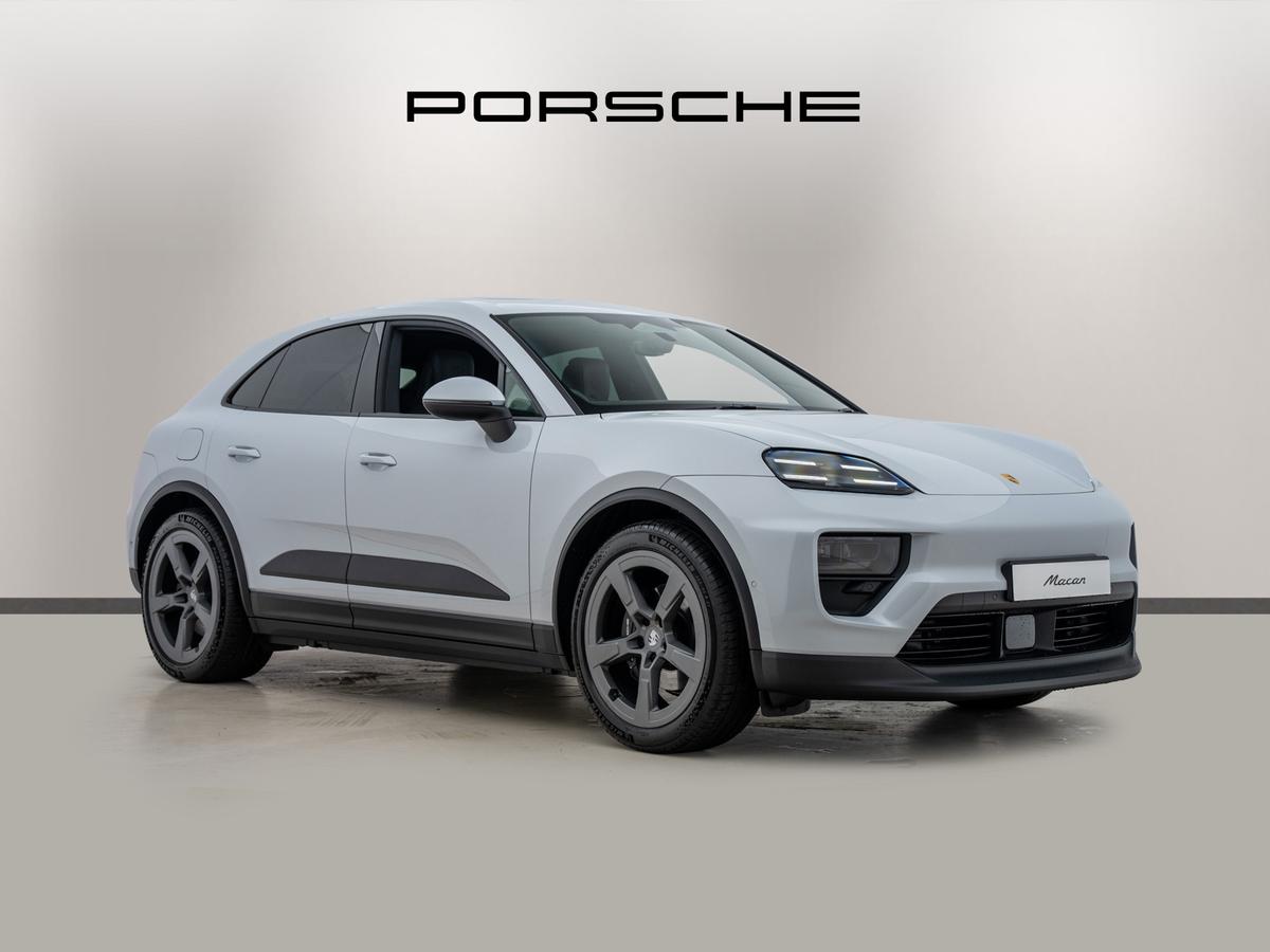 Main listing image - Porsche Macan