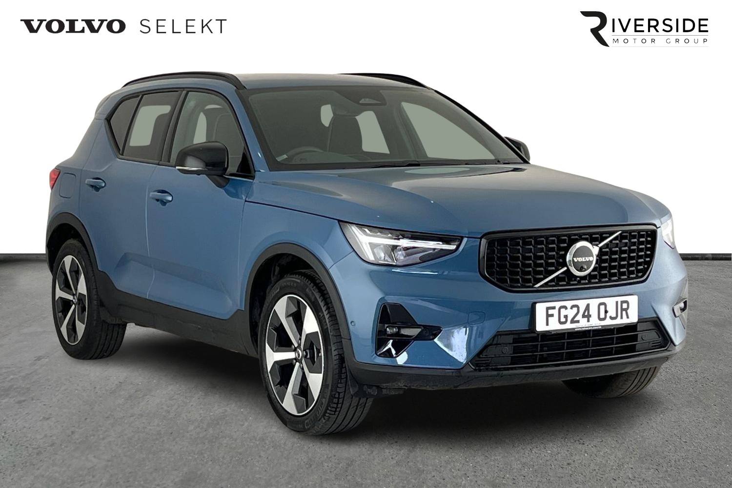 Main listing image - Volvo XC40