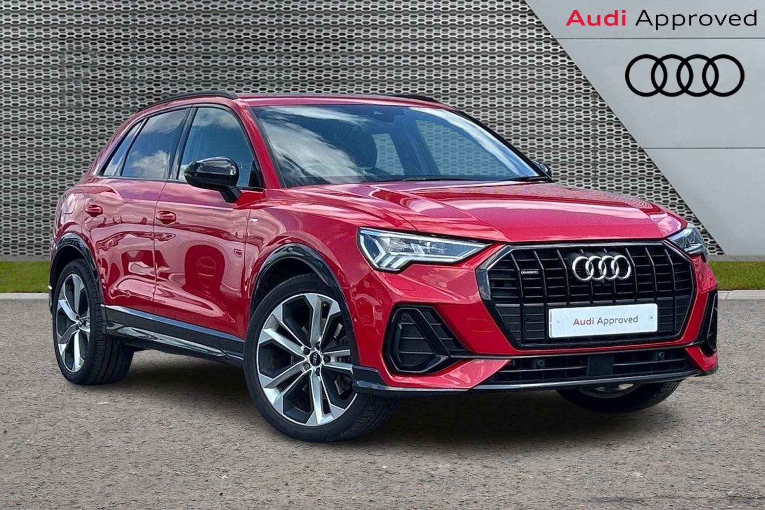Main listing image - Audi Q3