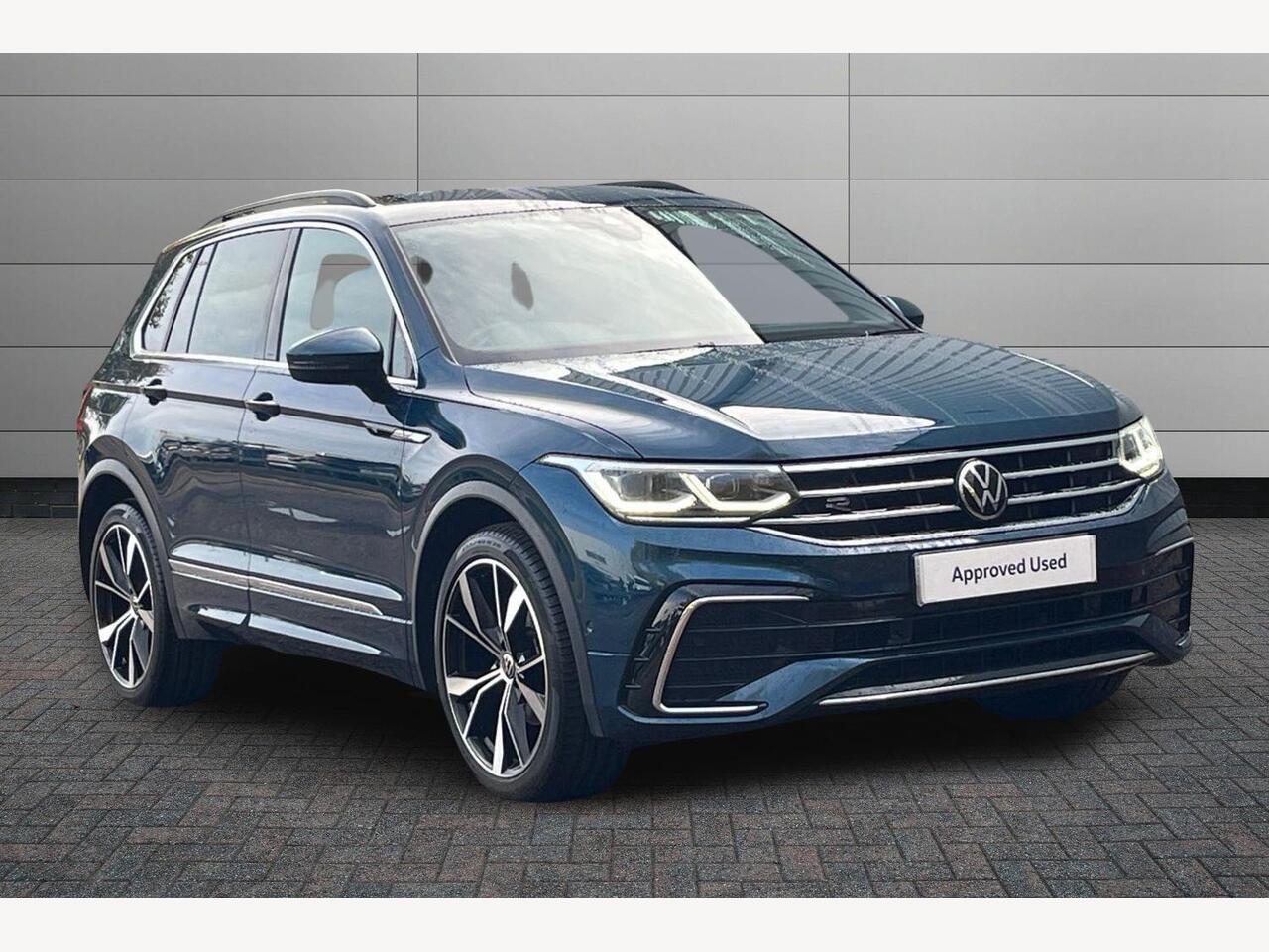 Main listing image - Volkswagen Tiguan