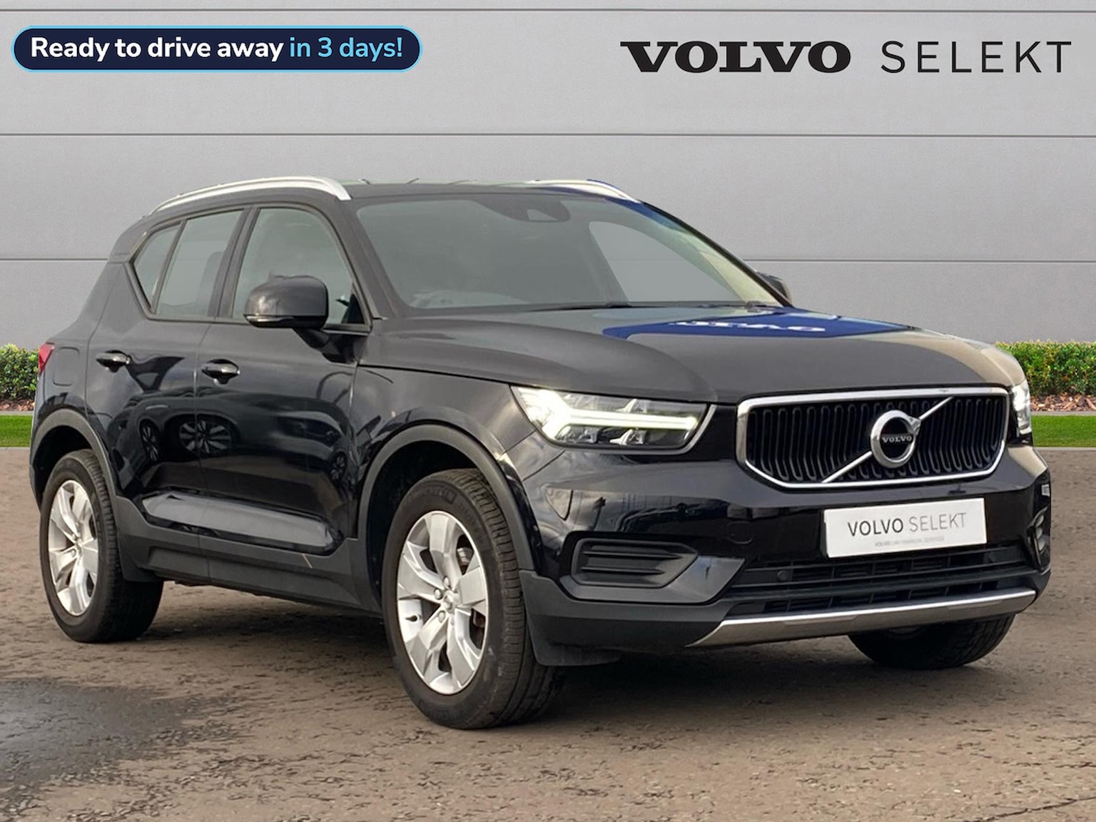 Main listing image - Volvo XC40