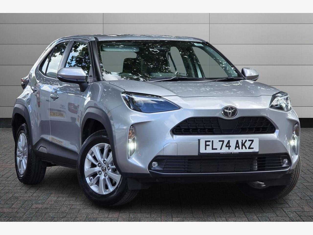 Main listing image - Toyota Yaris Cross