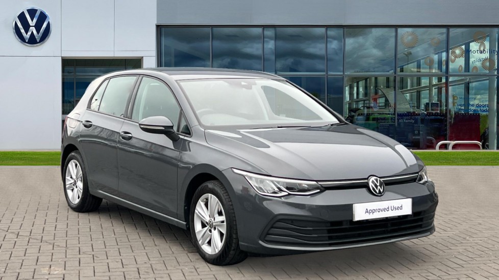 Main listing image - Volkswagen Golf