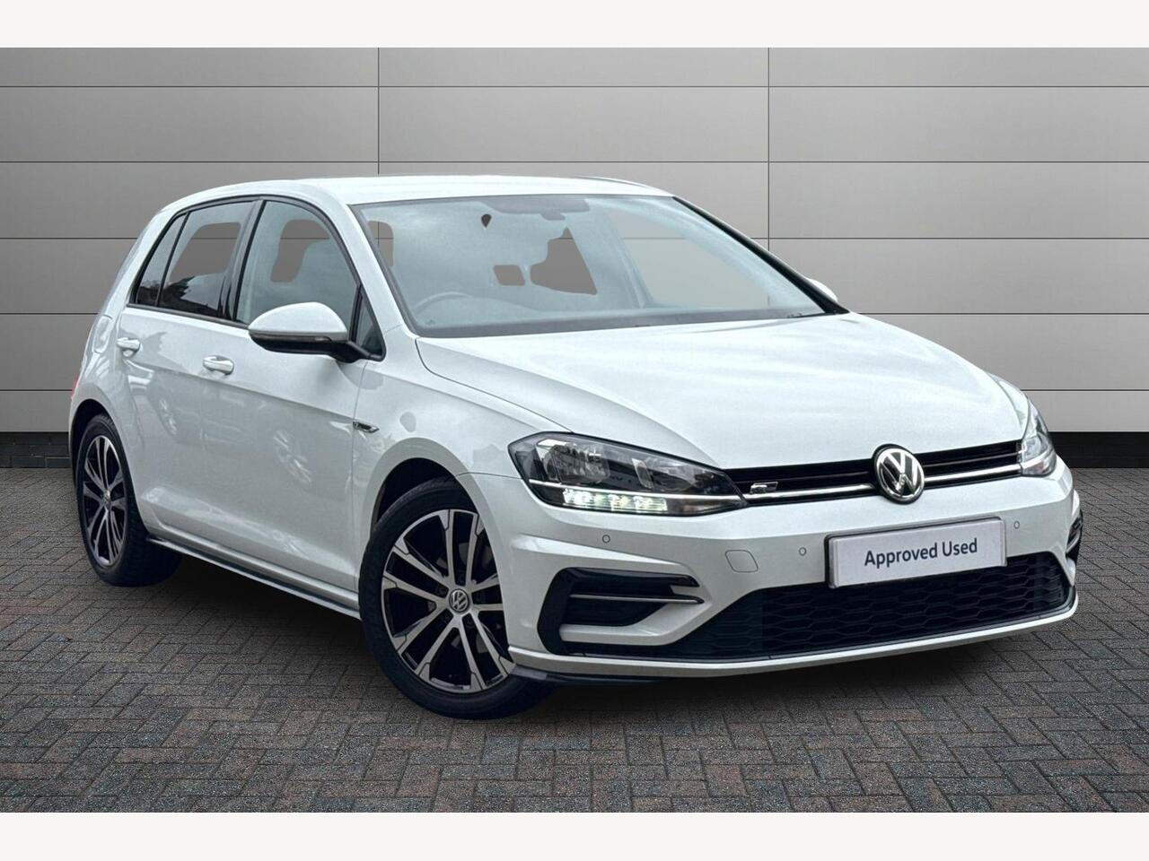 Main listing image - Volkswagen Golf