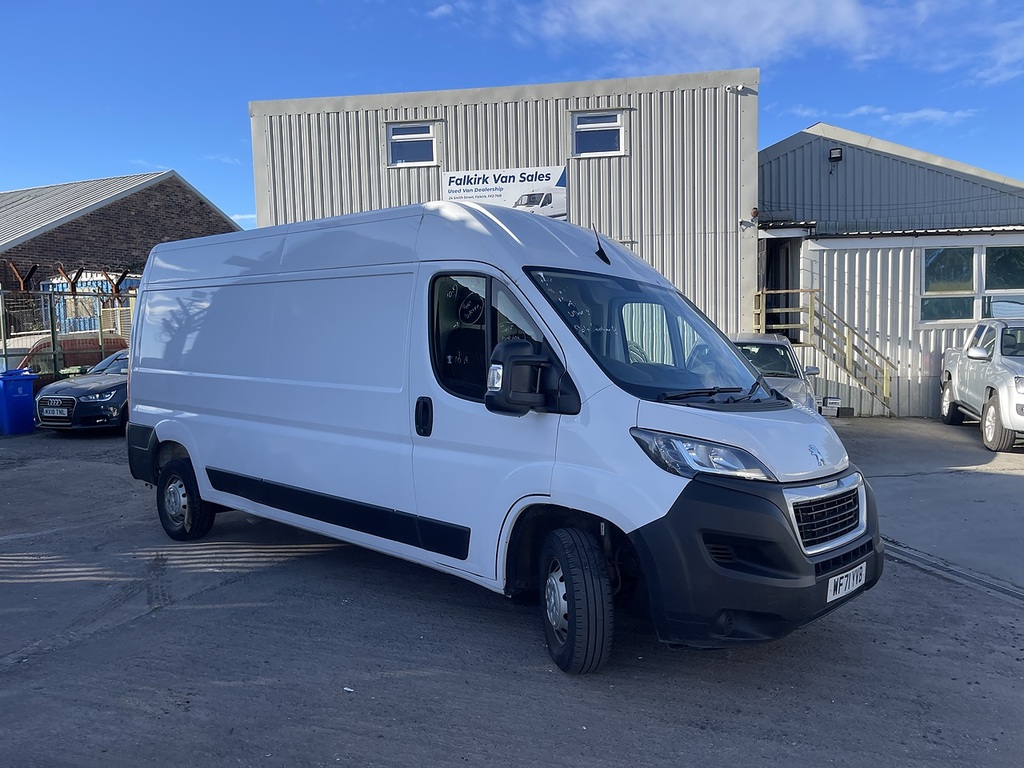 Main listing image - Peugeot Boxer