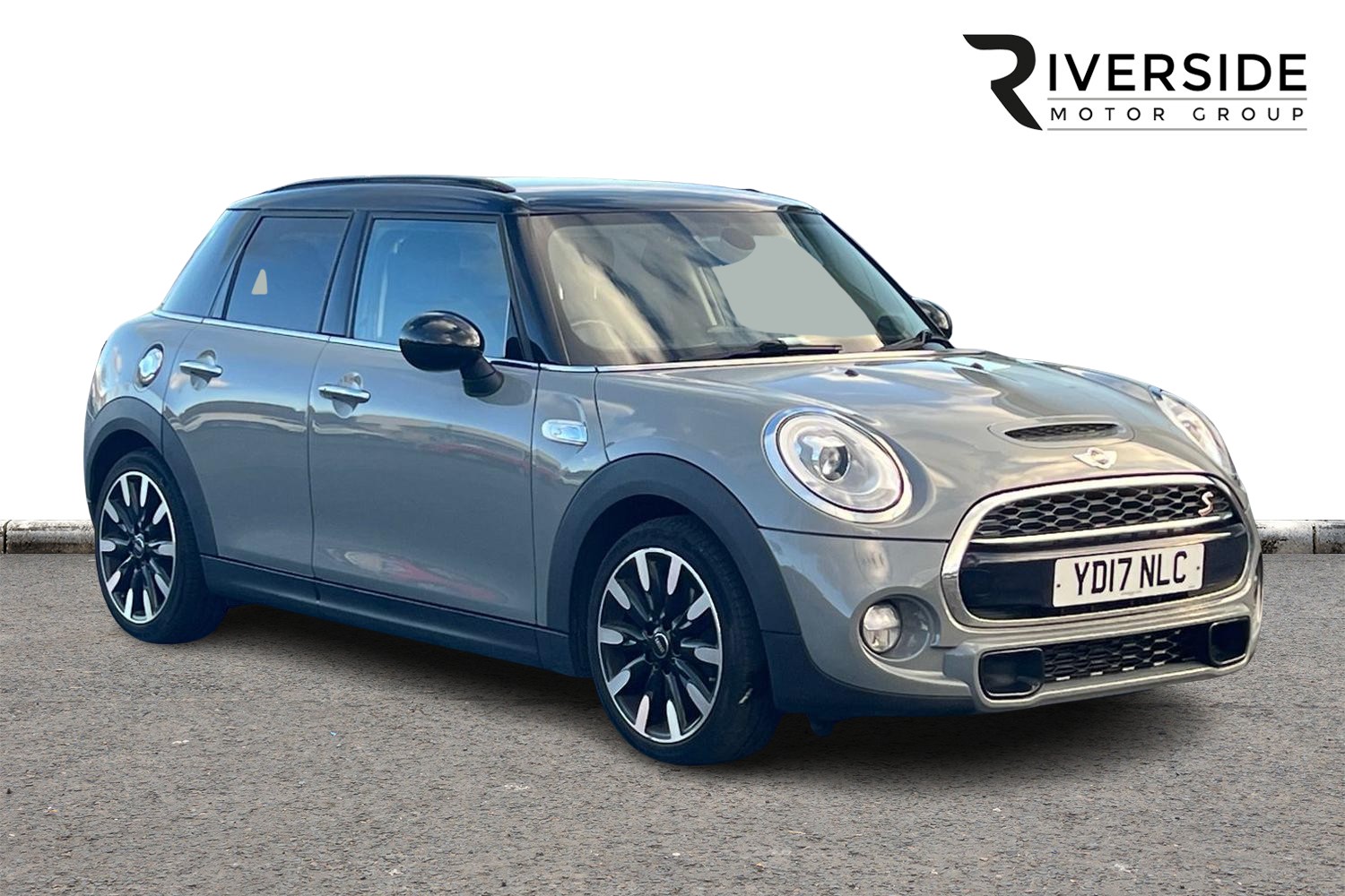 Main listing image - MINI Hatchback 5dr