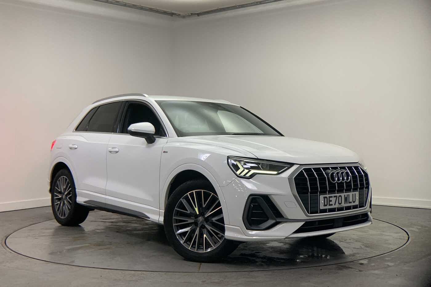 Main listing image - Audi Q3