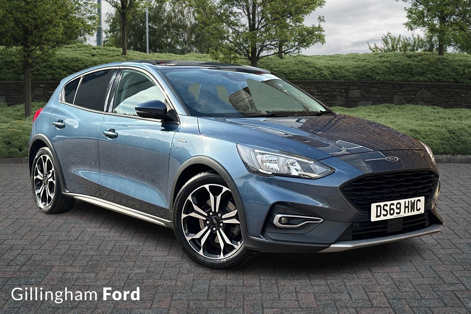 Main listing image - Ford Focus Active