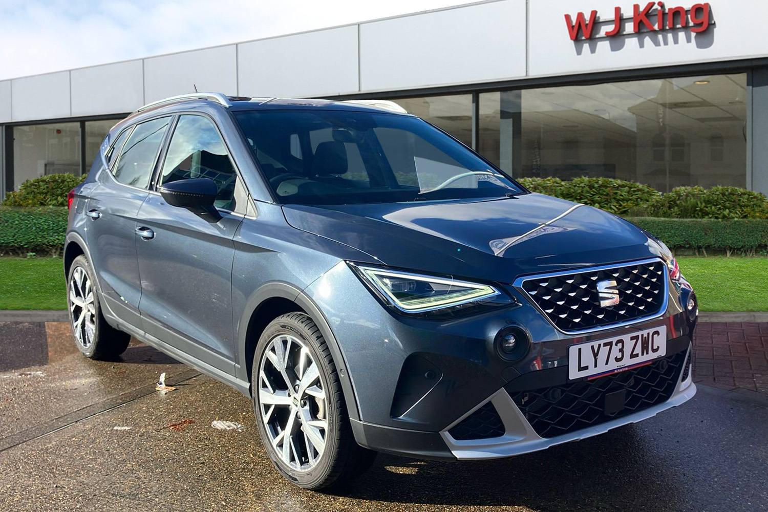 Main listing image - SEAT Arona