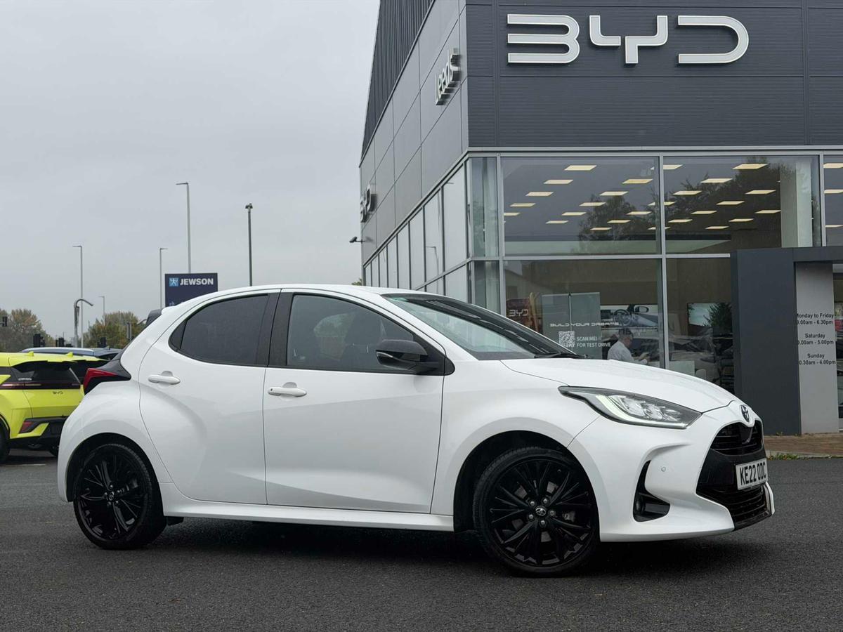 Main listing image - Toyota Yaris