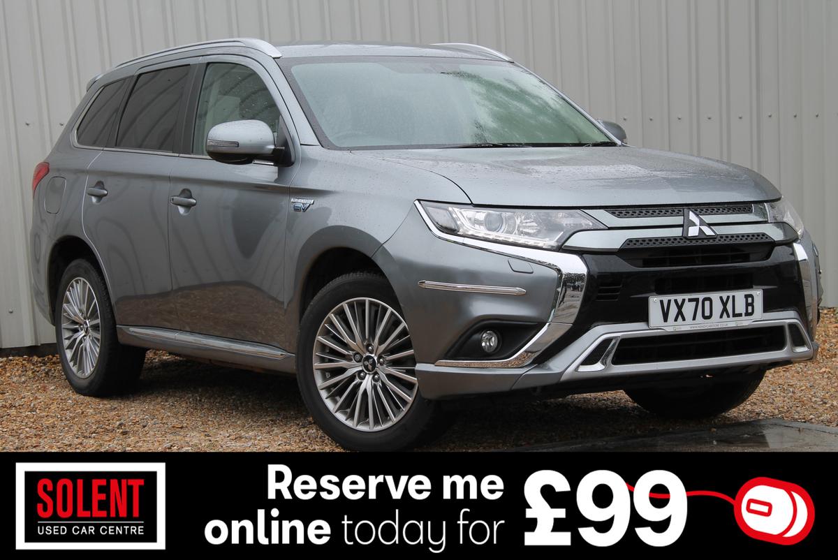 Main listing image - Mitsubishi Outlander