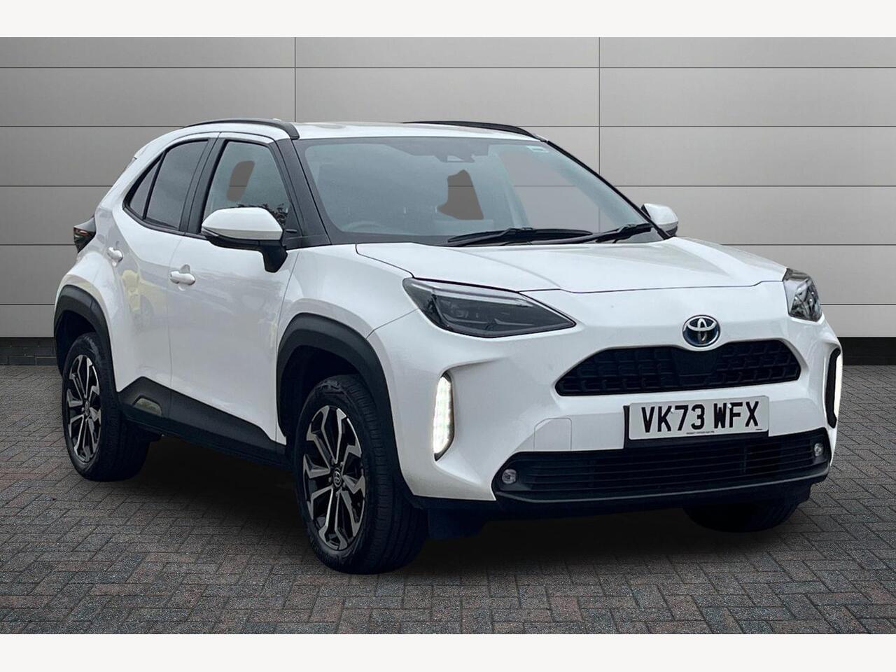 Main listing image - Toyota Yaris Cross