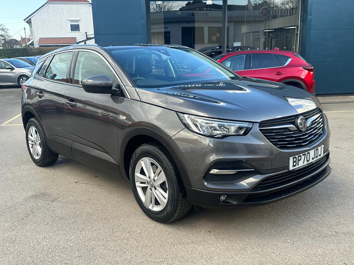 Main listing image - Vauxhall Grandland X