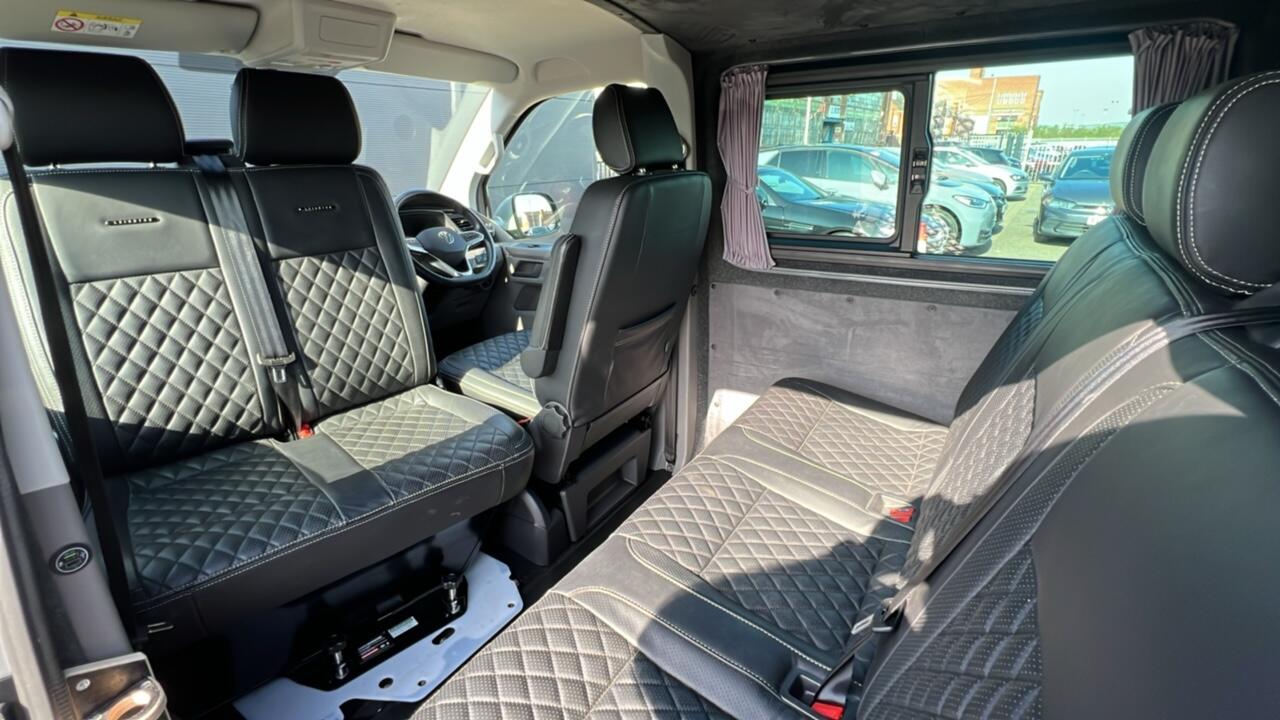 Main listing image - Volkswagen Transporter