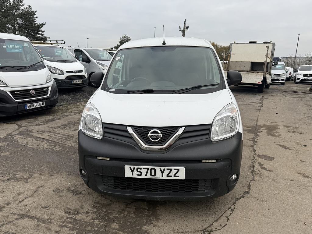 Main listing image - Nissan NV250