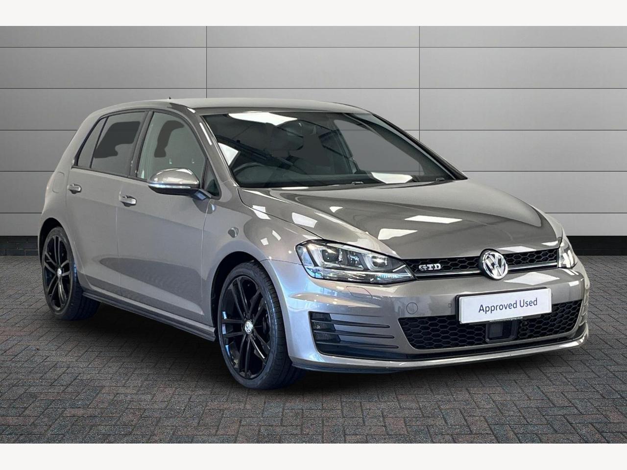 Main listing image - Volkswagen Golf