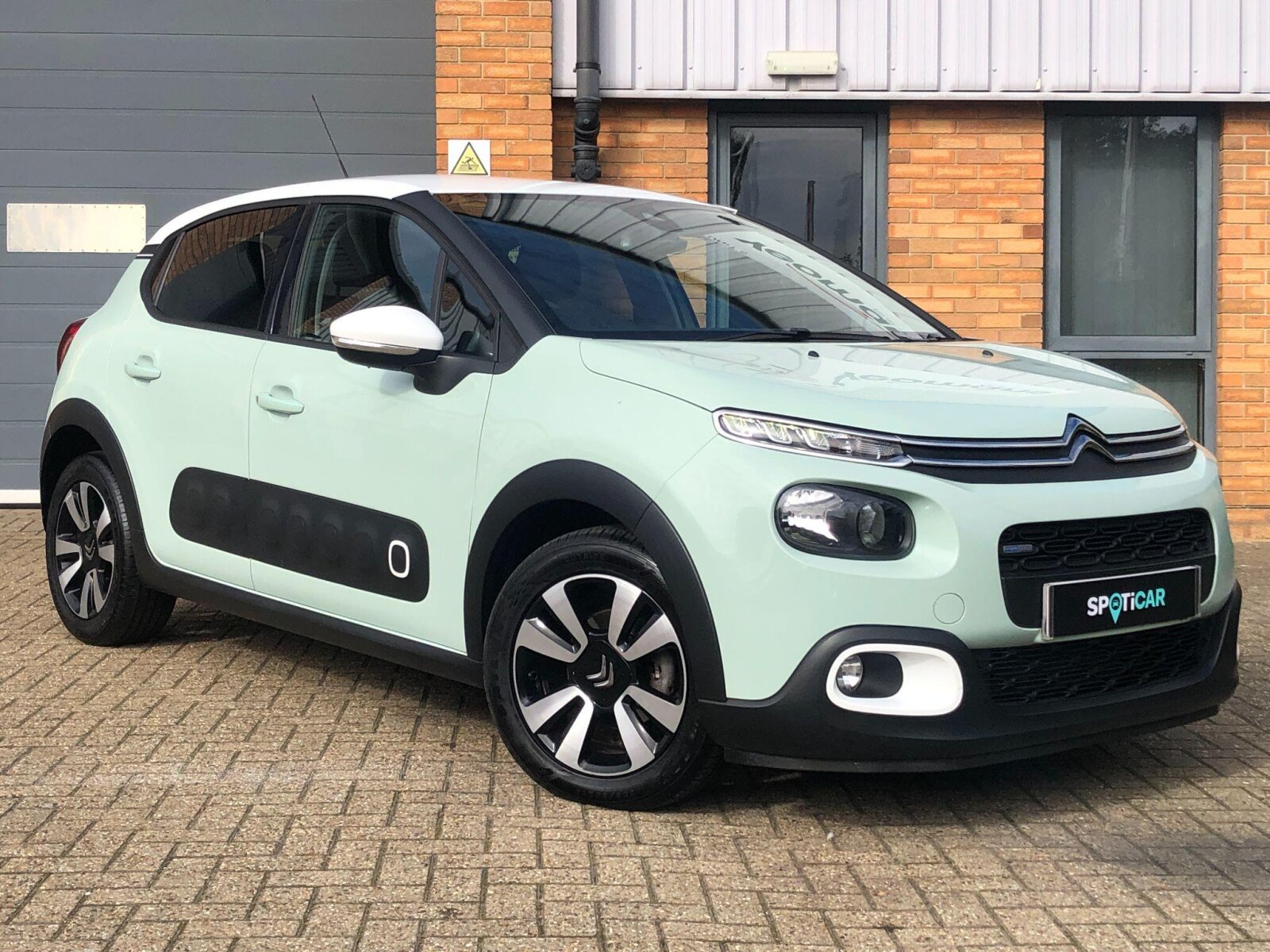 Main listing image - Citroen C3