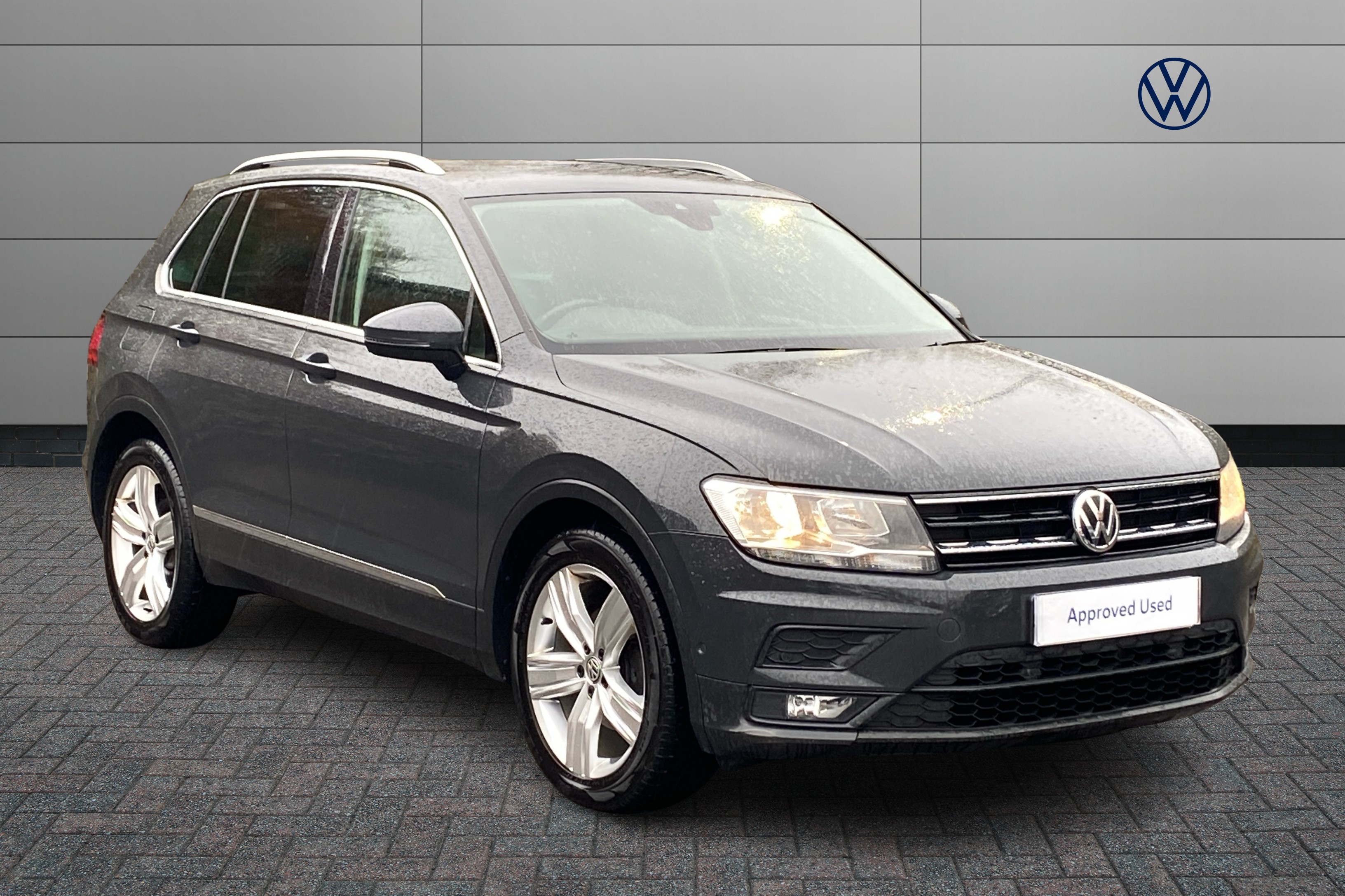 Main listing image - Volkswagen Tiguan