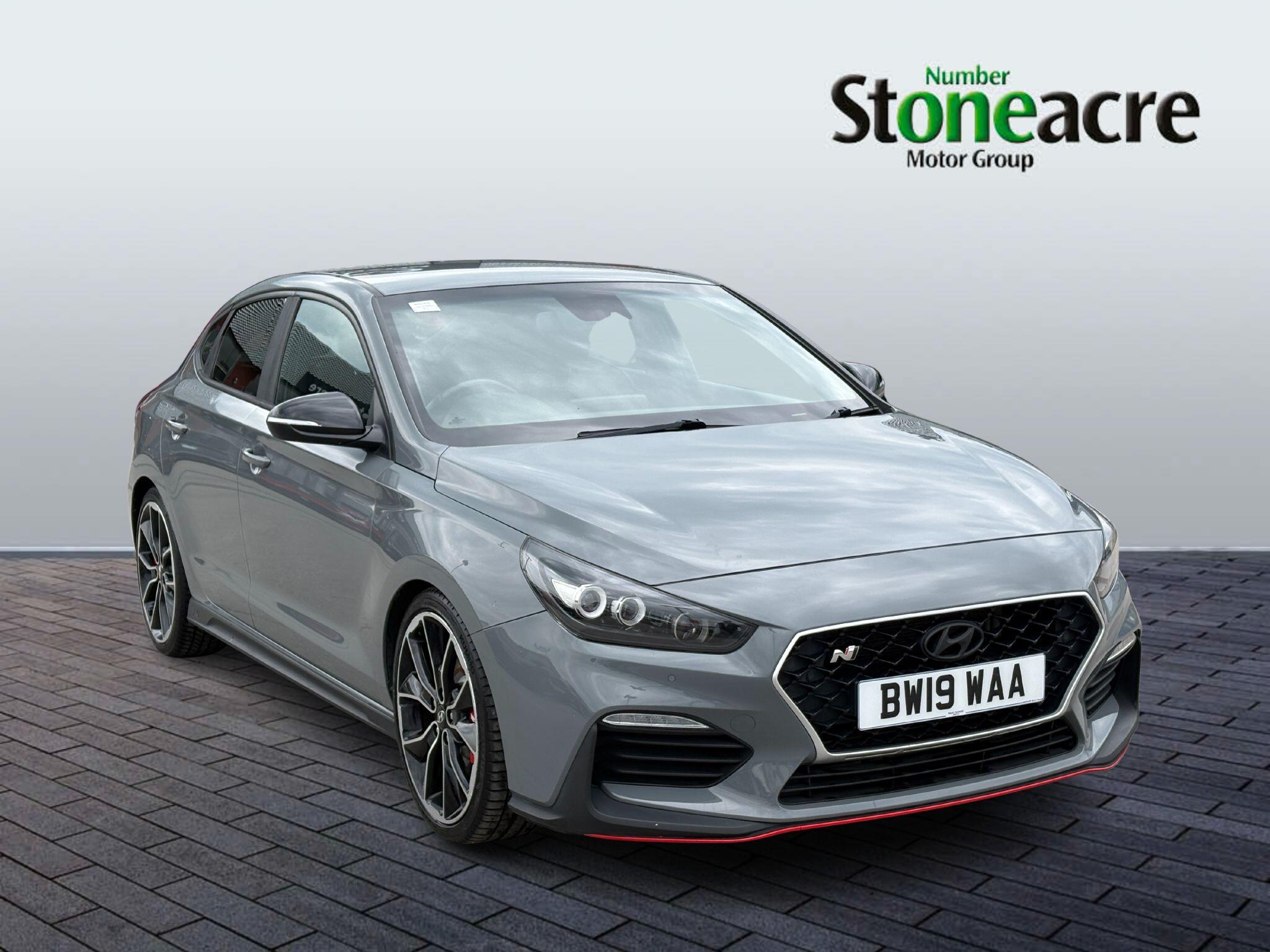 Main listing image - Hyundai i30 Fastback