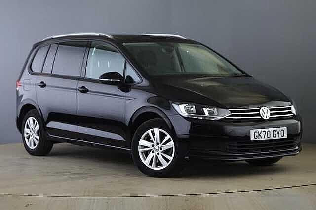 Main listing image - Volkswagen Touran