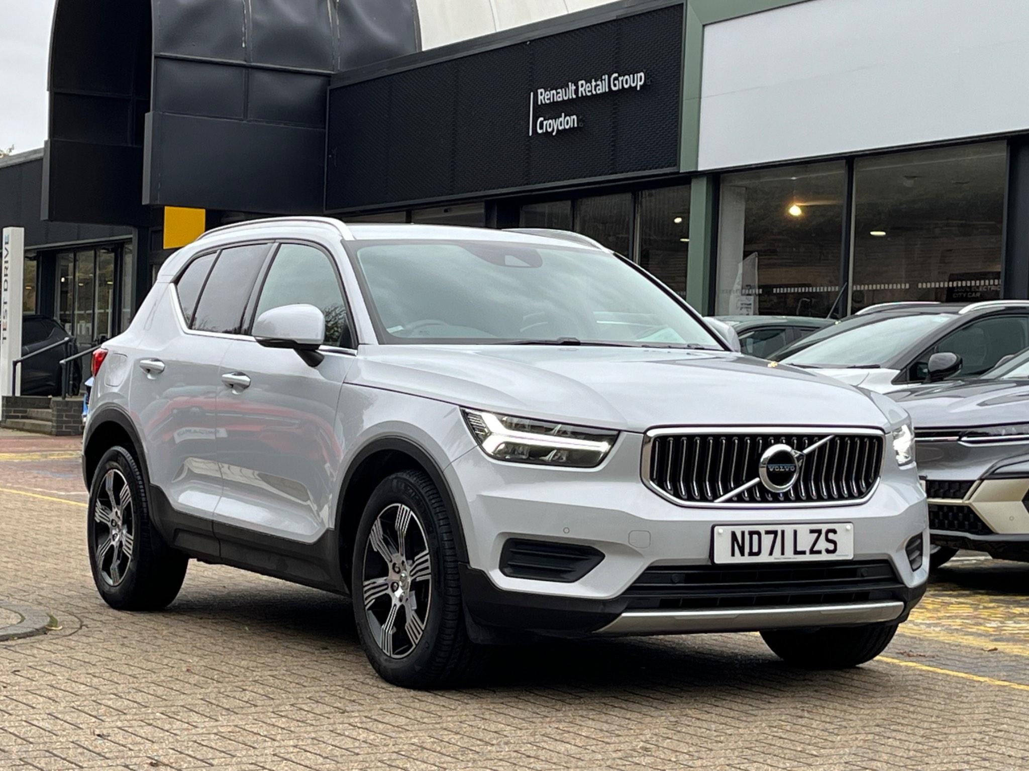 Main listing image - Volvo XC40