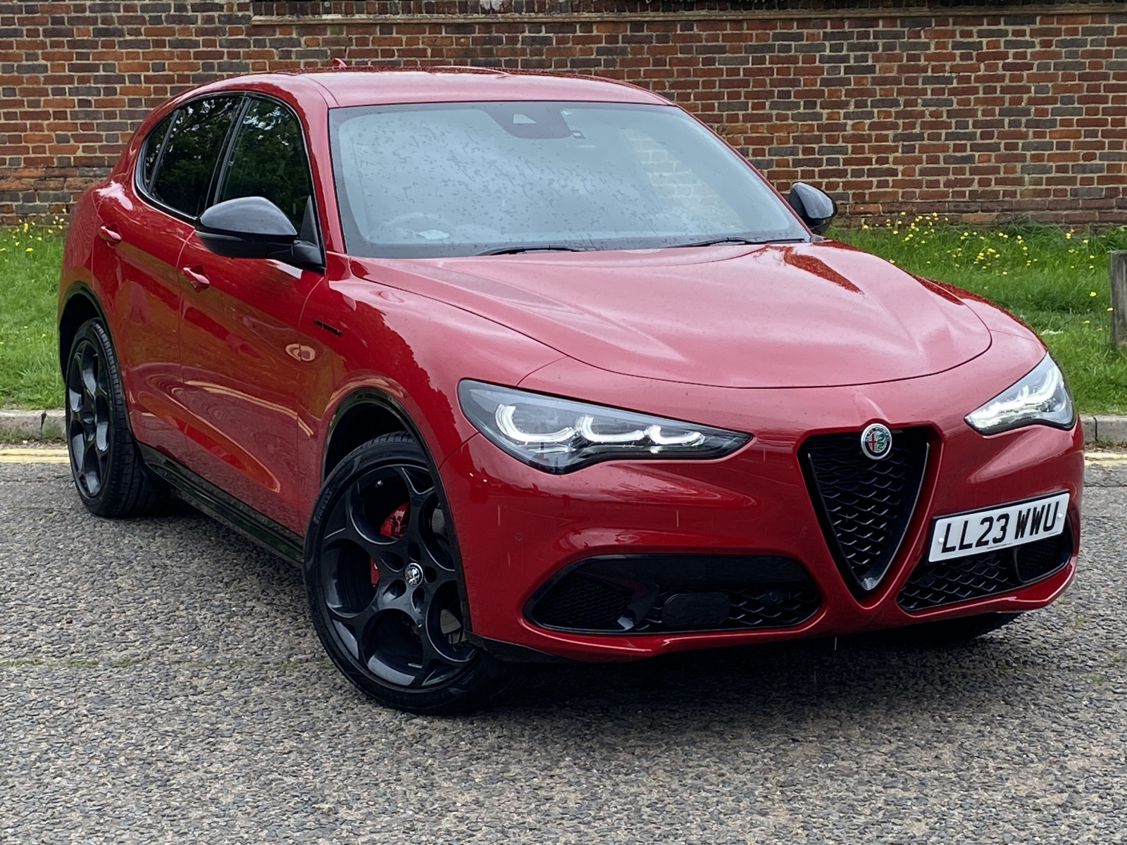 Main listing image - Alfa Romeo Stelvio