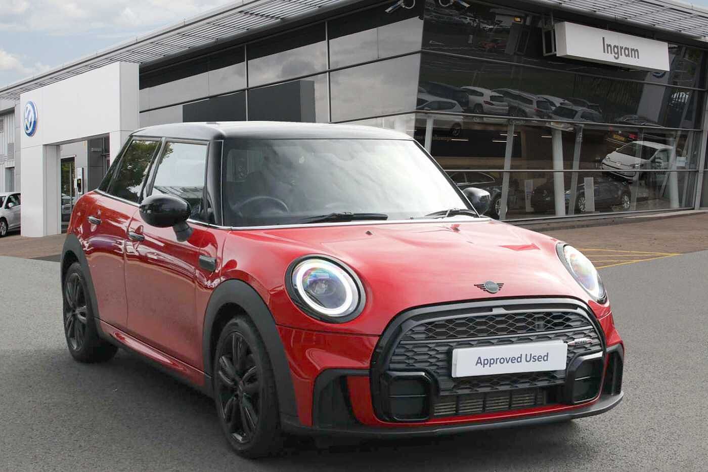 Main listing image - MINI Hatchback 5dr