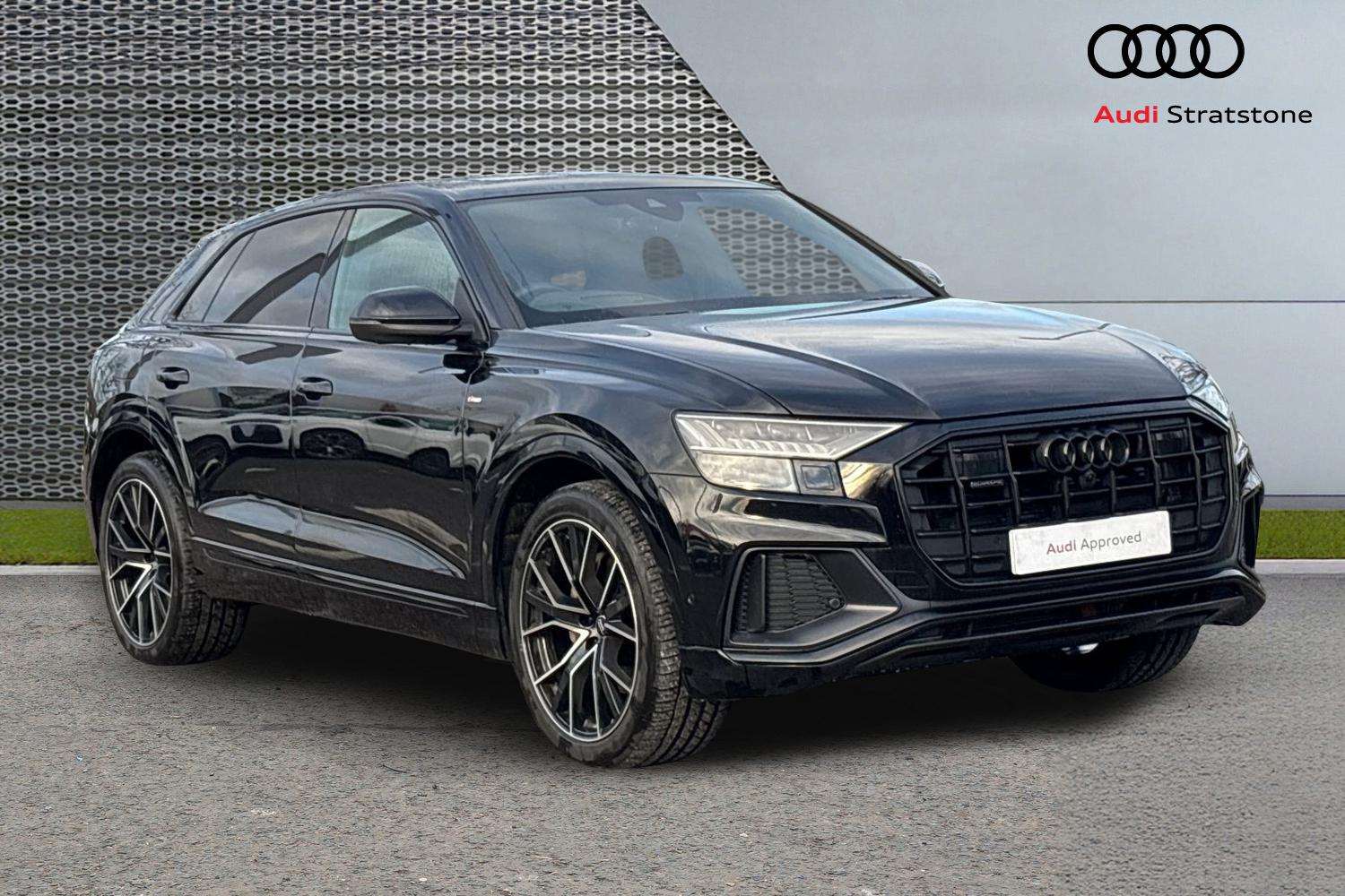 Main listing image - Audi Q8