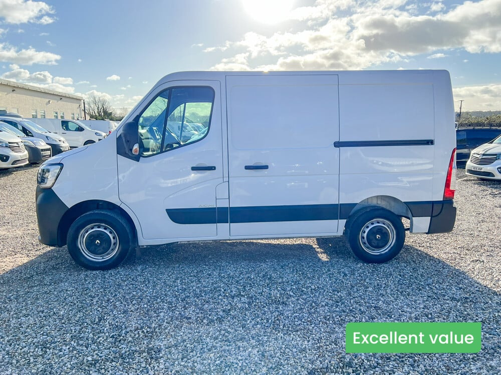 Main listing image - Renault Master